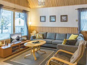 テレビ、DVD プレーヤー