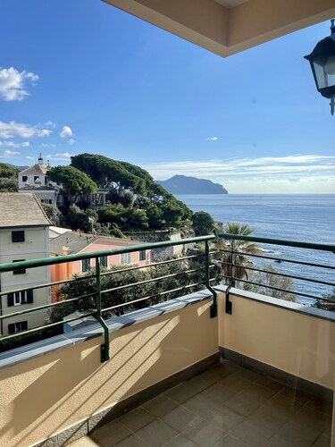 Beautiful apartment in front of the sea—2minutes from the beach-parking included
