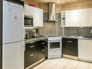 Réfrigérateur, micro-ondes, lave-vaisselle