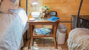 1 quarto, Wi-Fi de cortesia, roupa de cama