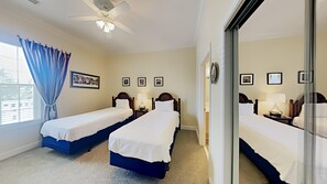 4 bedrooms, Internet, bed sheets