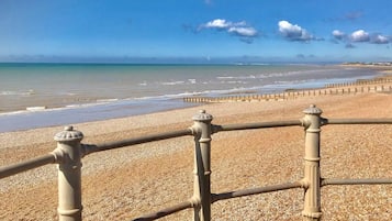 Apartment, 1 Queen Bed | Beach