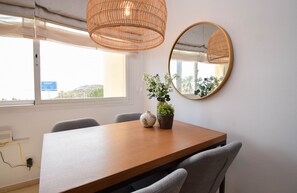 Dining - Ref: 245 Modern apartment in Mijas/Fuengirola with sea views in popular family resort (Fuengirola)