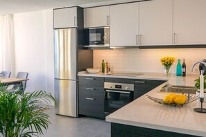 Fridge, microwave, oven, dishwasher - Ref: 240 Modern beautiful apartment with amazing sea views (Fuengirola)