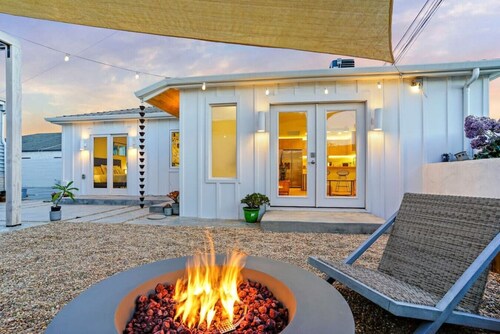 The Bluffs: Modern Bungalow, Private yard, SoFi