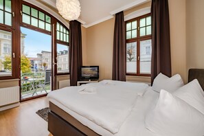 1 chambre, lit parapluie, Wi-Fi gratuit, draps fournis