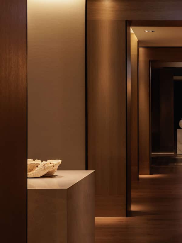 Couples treatment rooms, sauna, steam room, body treatments