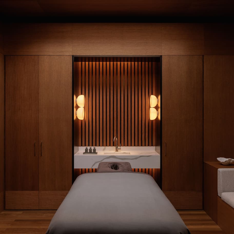 Couples treatment rooms, sauna, steam room, body treatments