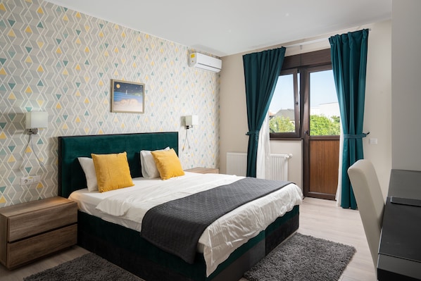 Appartement Deluxe | Rideaux occultants, fer et planche à repasser, Wi-Fi gratuit