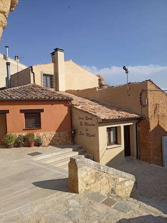 Exterior. RURAL HOUSE THE VIEWPOINT OF SAN MIGUEL