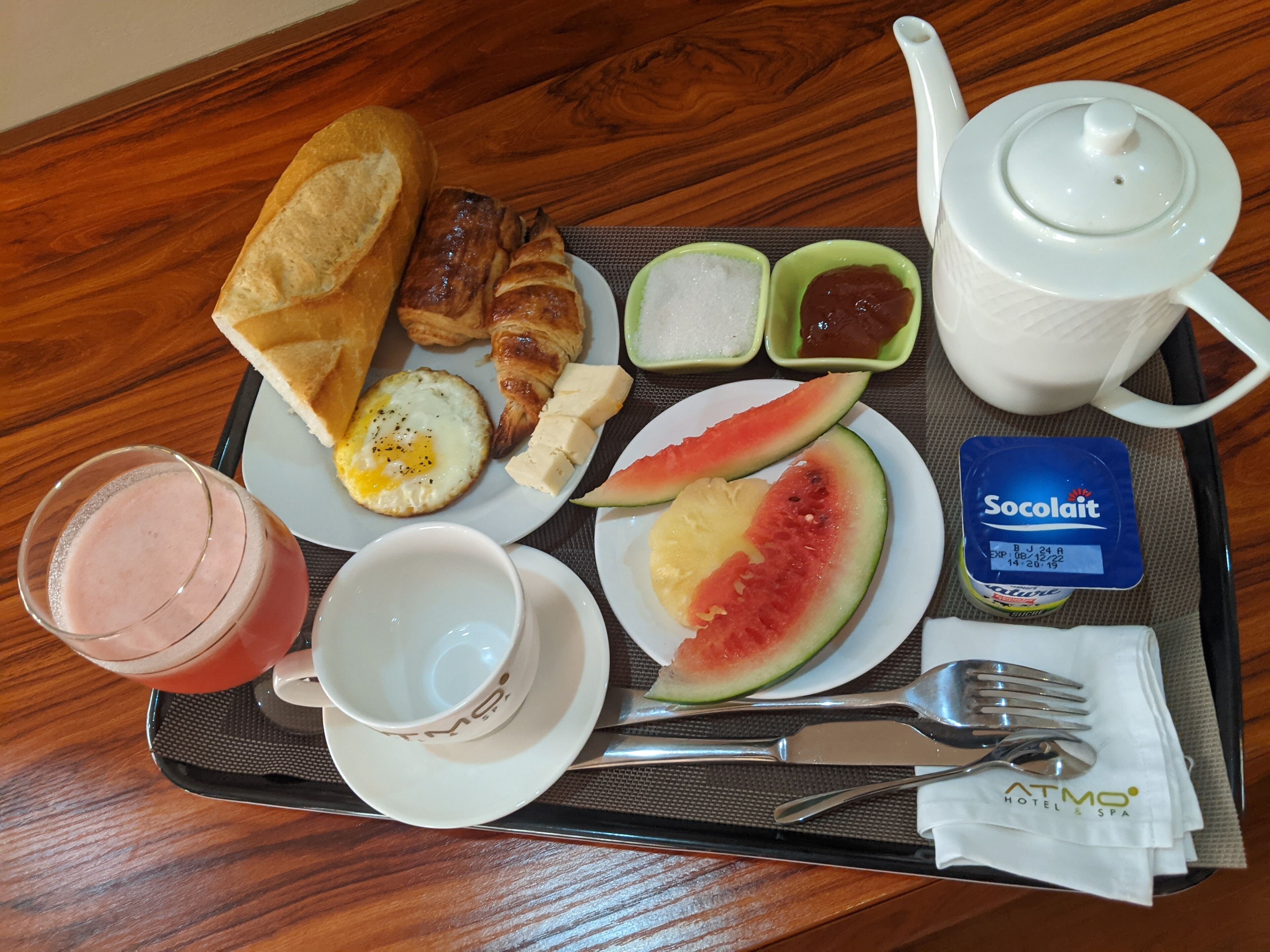 free daily continental breakfast