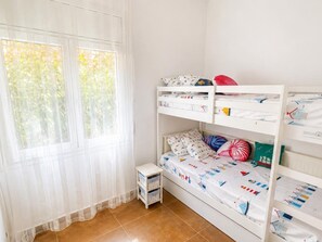 2 bedrooms