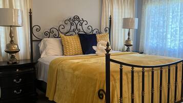 3 sovrum, strykjärn/strykbräda, gratis wi-fi och sängkläder