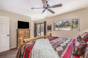 2 bedrooms, iron/ironing board, travel cot, WiFi