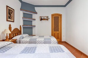 5 bedrooms, free WiFi