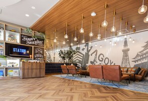 ロビー応接スペース