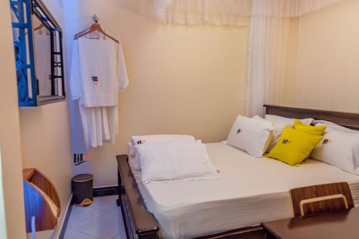 Standard Double Room | Individually decorated, individually furnished, desk, laptop workspace