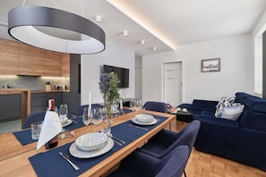 Dining - Stylish Apartment | 2 Bedrooms | Close to Market Square (Wroclaw)