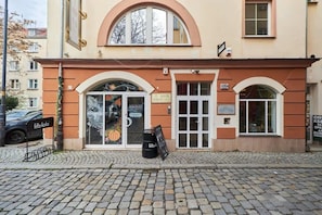 Exterior detail - Stylish Apartment | 2 Bedrooms | Close to Market Square (Wroclaw)