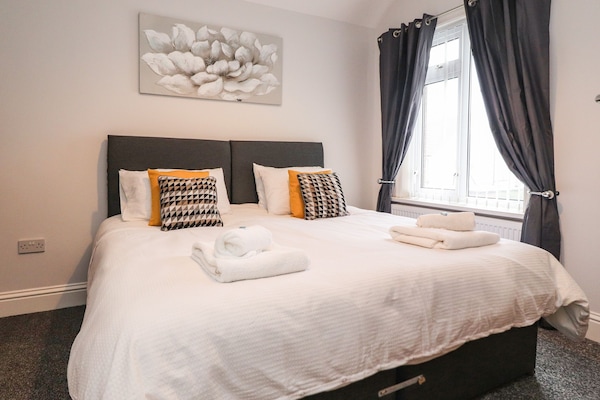 3 bedrooms, individually decorated, individually furnished, free WiFi