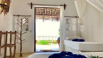 Signature Room | In-room safe, free WiFi, bed sheets