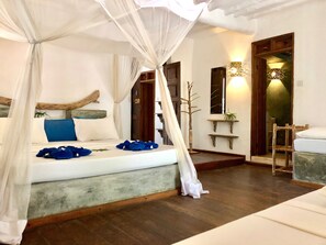 Quarto família | Cofres nos quartos, Wi-Fi de cortesia, roupa de cama