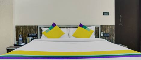 Standard Room | Desk, iron/ironing board