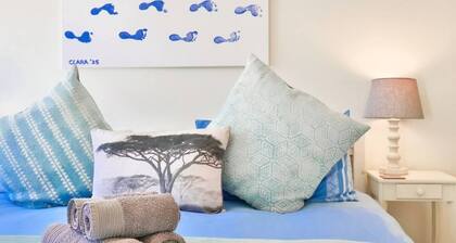 Balencay Villa, Cliff Path Walk, Pool, Sleeps 8