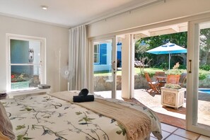4 bedrooms, in-room safe, desk, iron/ironing board