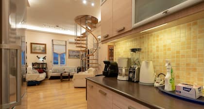 Acropolis metro st 3 bedrms 6 pers maisonette by MPS