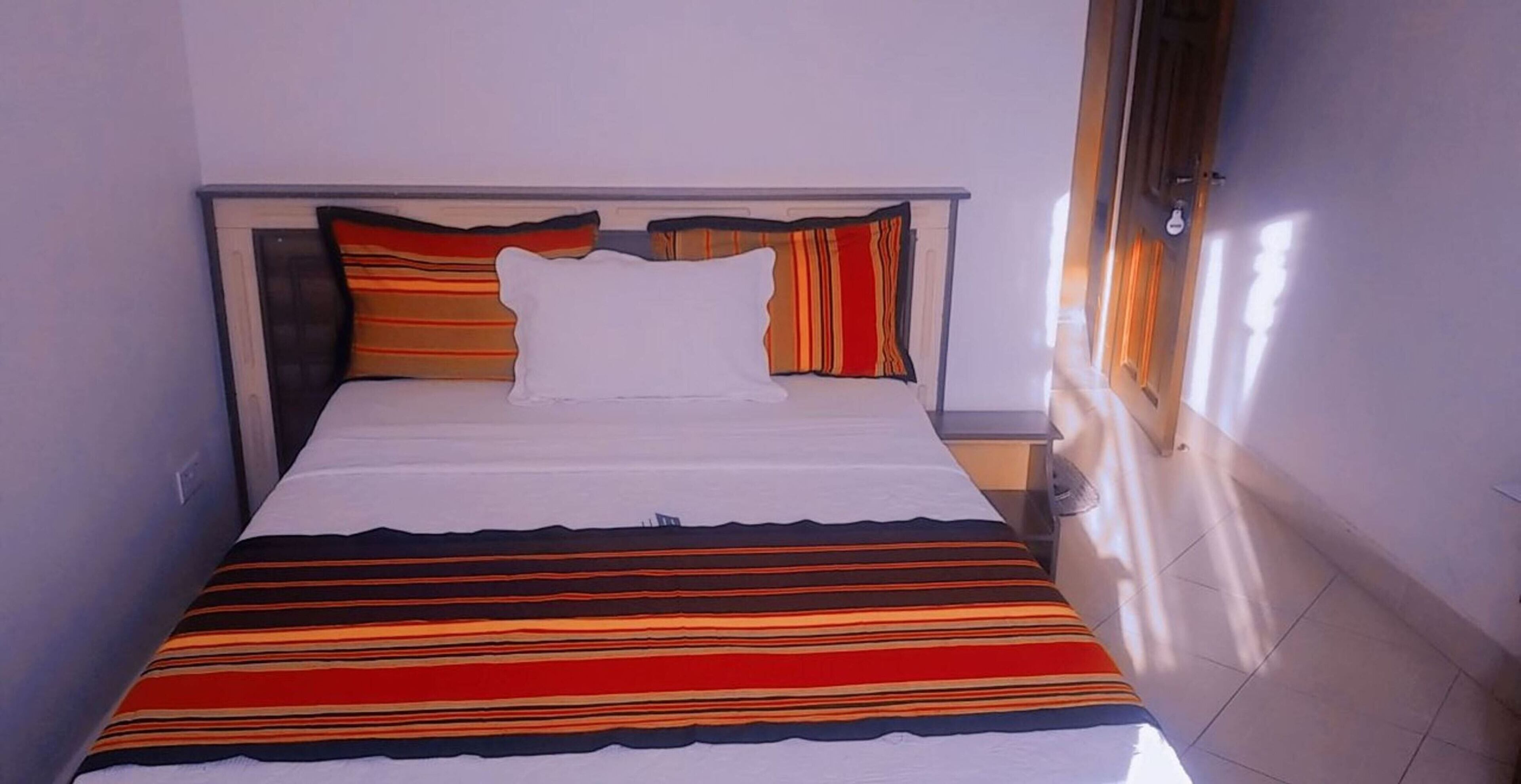 Premium bedding, memory foam beds, desk, free WiFi
