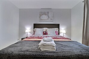 Premium-Maisonette, 3 Schlafzimmer | 3 Schlafzimmer, individuell dekoriert, individuell eingerichtet