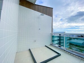 Family Apartment | Lanai - Apartamento Duplex com Localização Privilegiada e Pôr dol Sol - 405 (Cabo Frio)