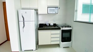 Appartamento familiare | Cucina privata | Frigorifero, microonde, forno, pentole/stoviglie/utensili