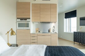 Private kitchen - 10th floor studio with a great location (Tampere)