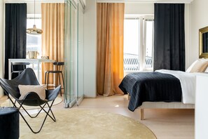 City Studio | Iron/ironing board, free WiFi