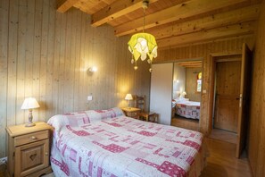 4 chambres, lit parapluie