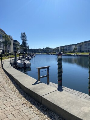 Marina - Ground level, Bayview condo with Private beach parking (Longboat Key)