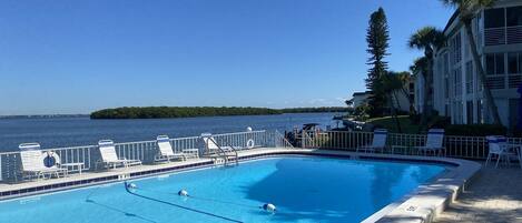 Una piscina climatizada