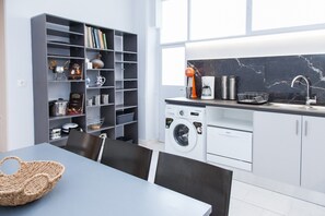 Front of property - Luxury maisonette in Ilioupoli (Ilioupoli)