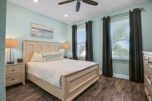 8 Schlafzimmer, Bügeleisen/Bügelbrett, Reisekinderbett, WLAN