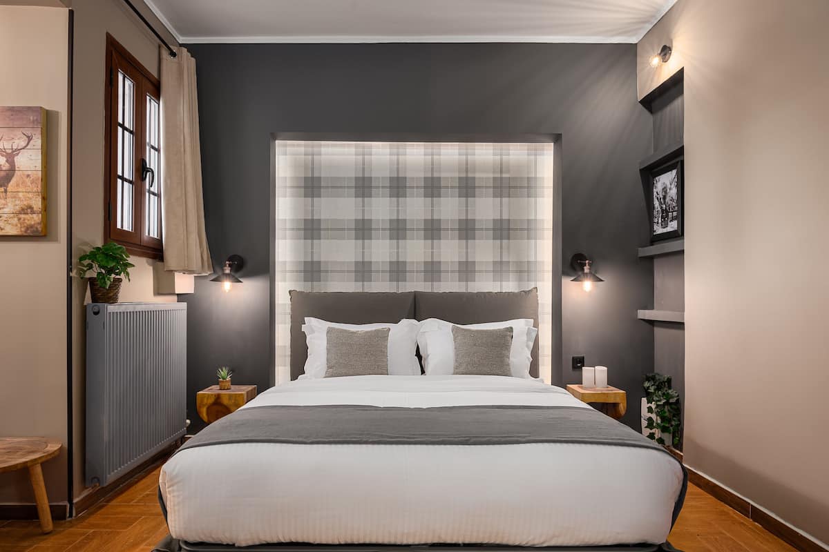 1 bedroom, Frette Italian sheets, premium bedding, pillow-top beds