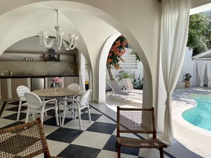 In-room dining