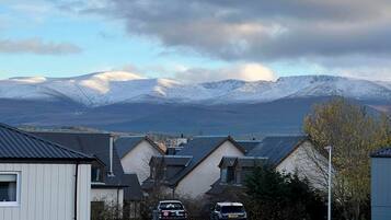 Third-party on-site parking