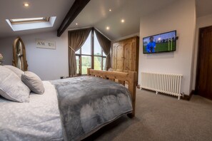 2 slaapkamers, een strijkplank/strijkijzer, reisbedje, internet