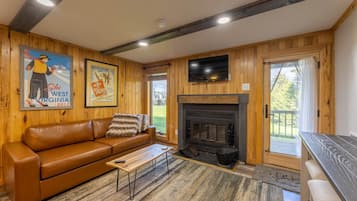 Télévision, cheminée