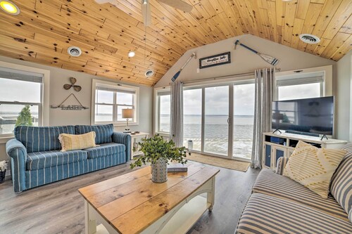 Charming Modern Cottage on Houghton Lake!