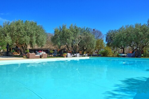 Villa Maddalena - Villa with 6 bedrooms and private pool in Sicily