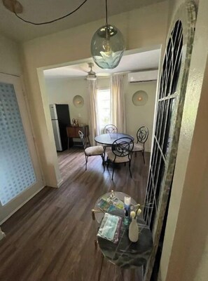 Interior - The Topaz Apartment @LASOCIAL, Paking & Breakfast (Miami)