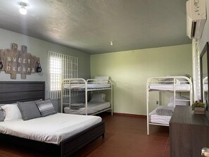 1 bedroom, free WiFi, bed sheets